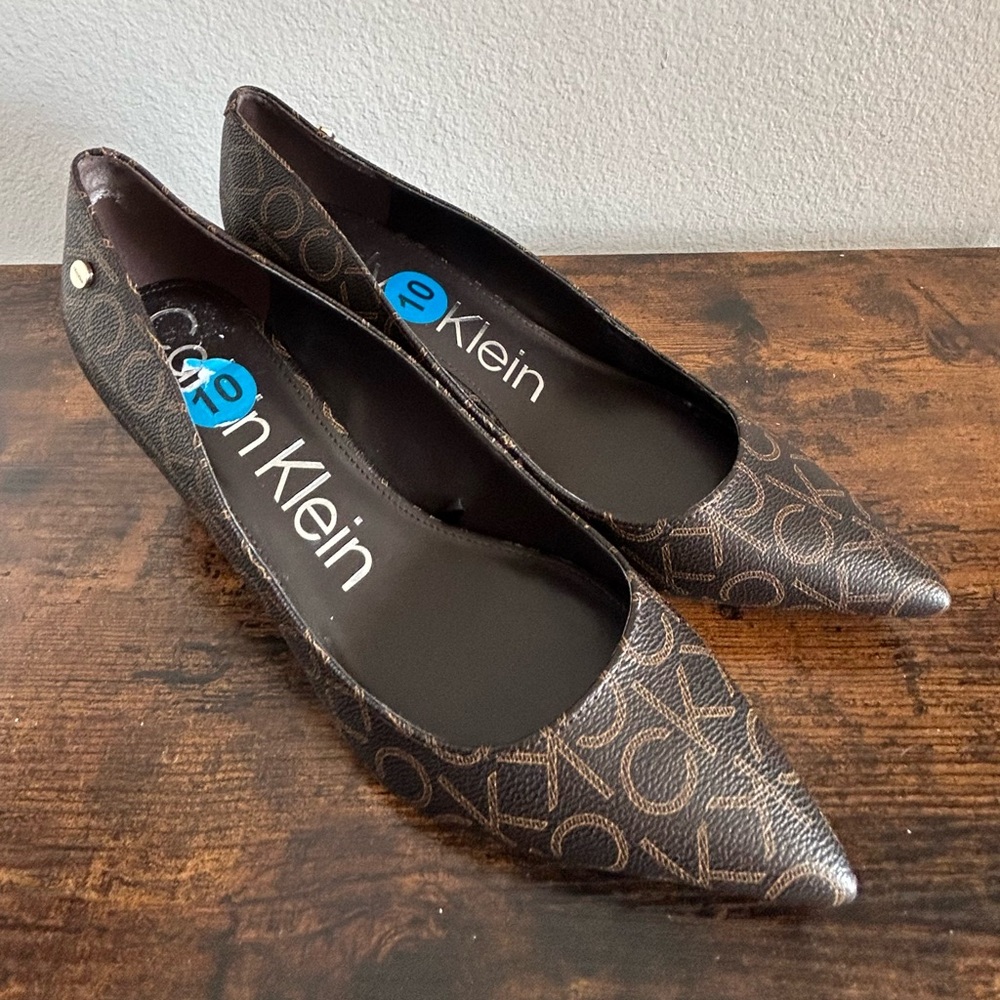 Calvin Klein Women's Brown Kitten Heals